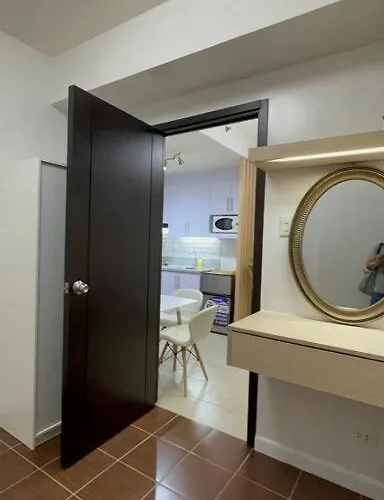 1br Unit At The Rochester Appartement Manilla